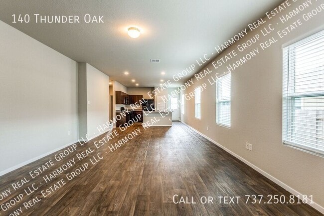 Building Photo - 140 Thunder Oak