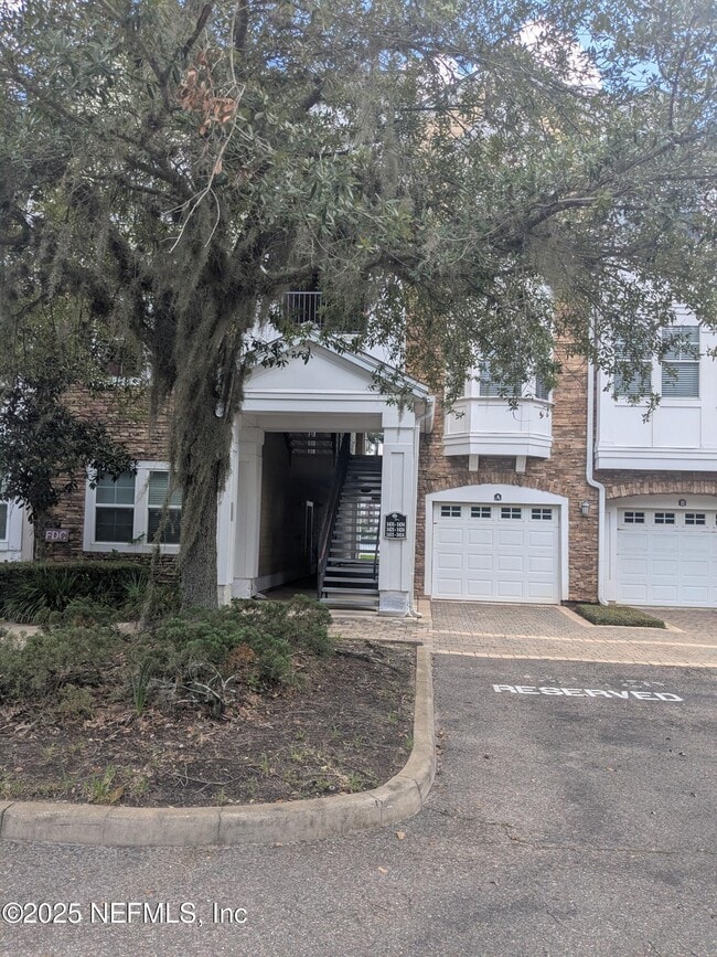 Primary Photo - 8550 Touchton Rd