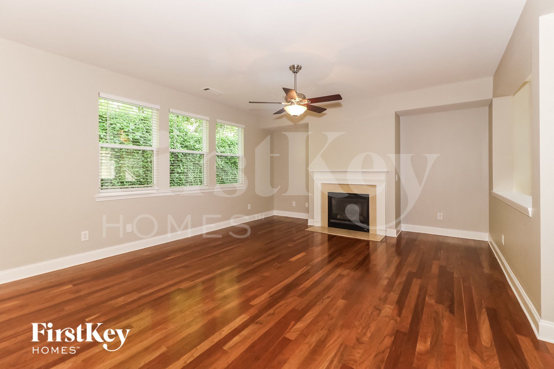 Building Photo - 422 Howell Crossing