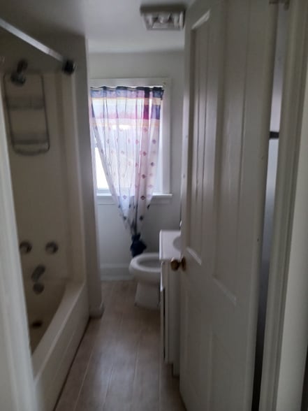 Building Photo - 35 Hartman Bridge Rd