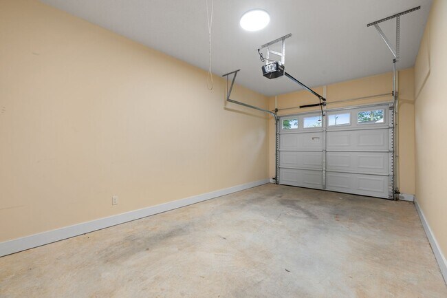 Building Photo - 202 Wynn Rd