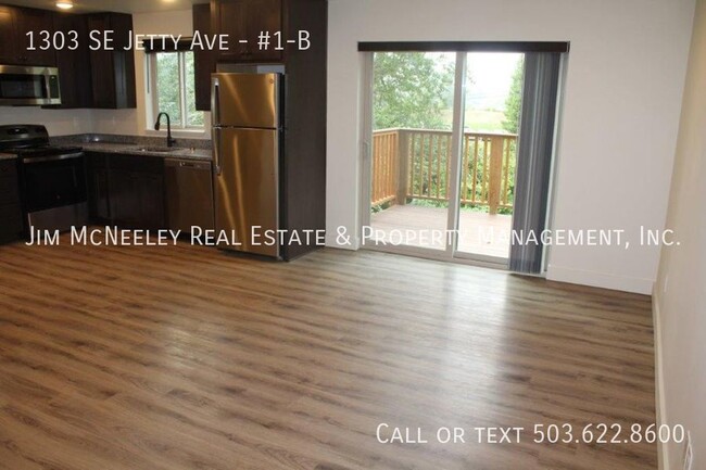 Building Photo - Lower level 2 bed/ 1 bath with 1 Assigned ...