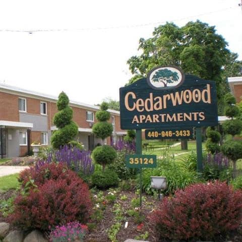 Building Photo - Cedarwood Estates Apartments