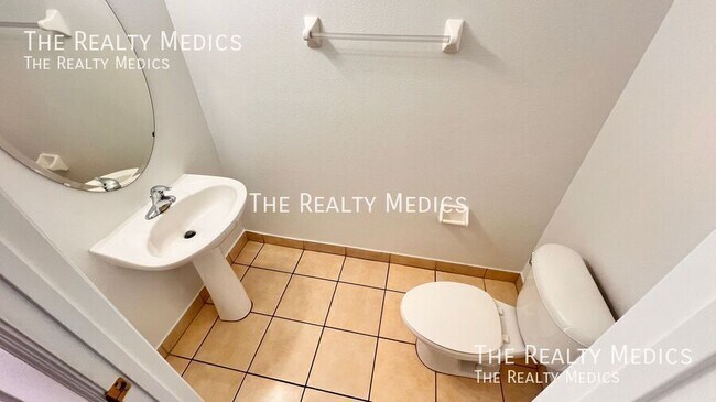 Building Photo - 10278 Regent Park Dr