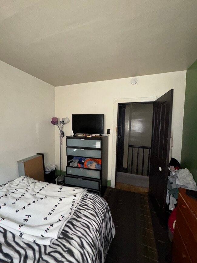 Building Photo - 112 Webster Ave