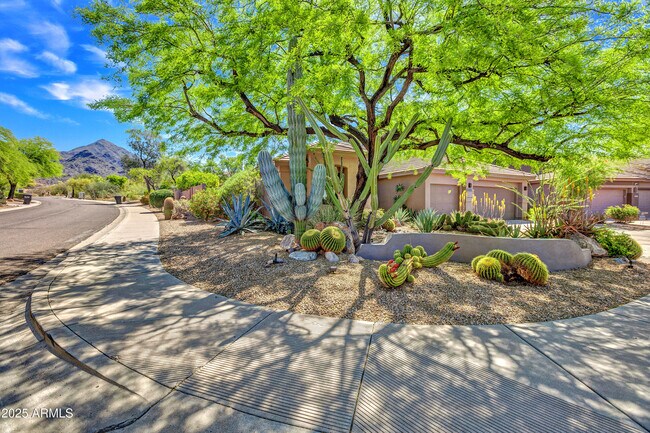 Building Photo - 10655 E Acacia Dr