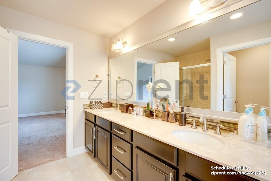 Building Photo - 22722 36th Dr SE