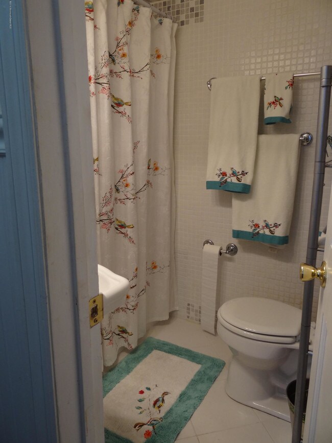 Building Photo - 132 Stockton Ave