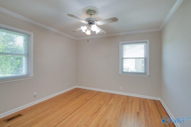 Building Photo - 211 Wingate Ave SW