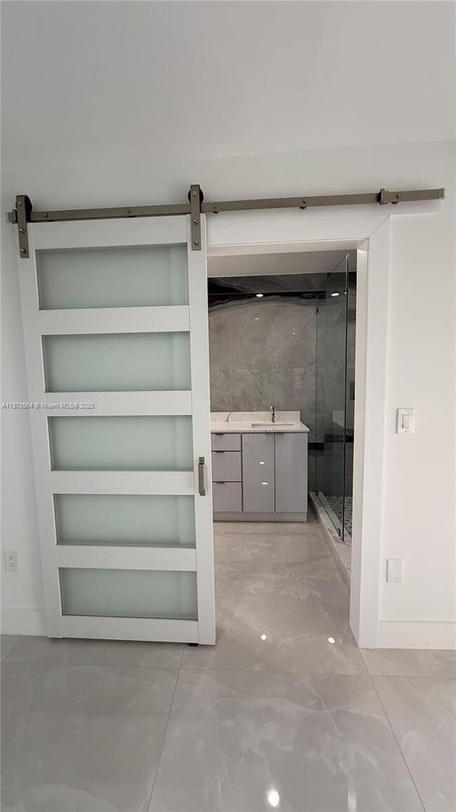 Building Photo - 215 NW 136th Ct