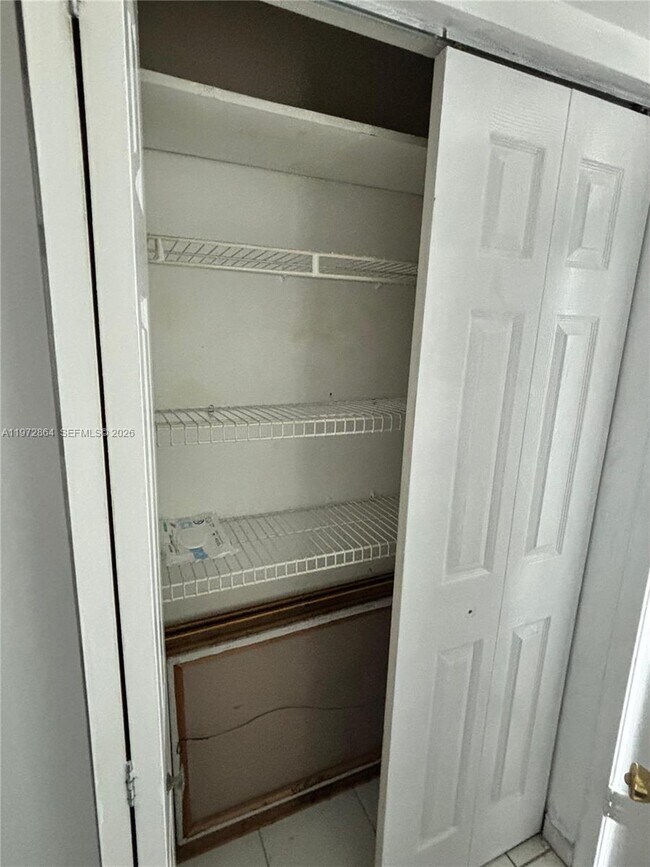 Building Photo - 6715 W 26th Dr