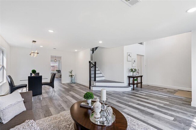 Building Photo - 7531 Leecast Ct