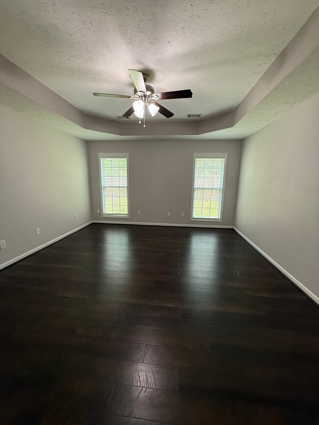 Building Photo - Santee Court