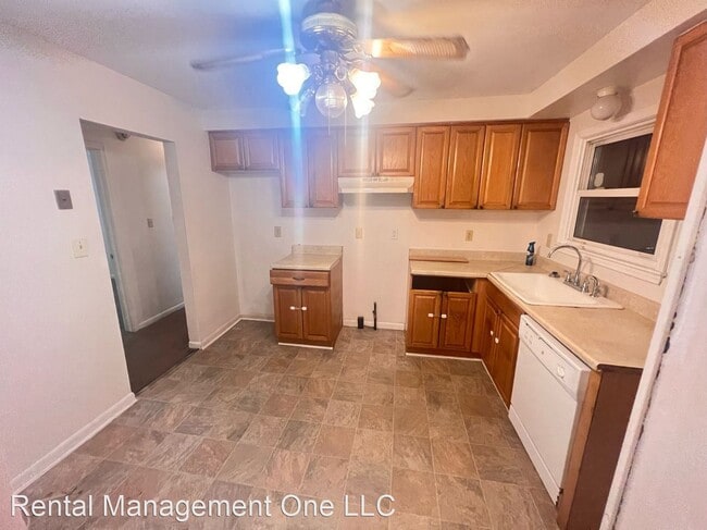 Building Photo - 3 br, 1 bath House - 22269 Champaign