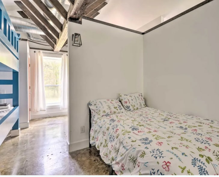 Building Photo - 1519 Dry Valley Rd