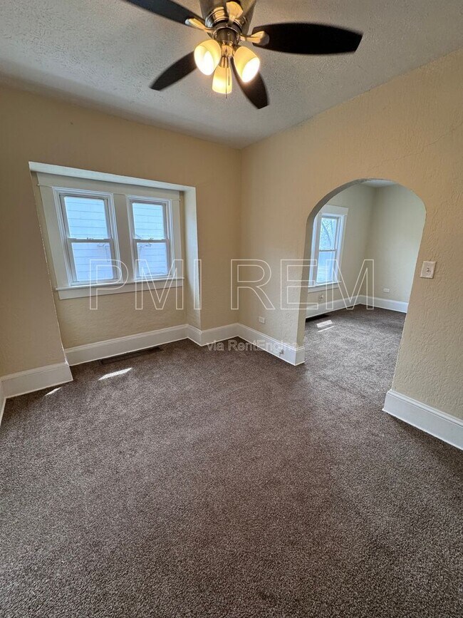 Building Photo - 1855 Flint Ave