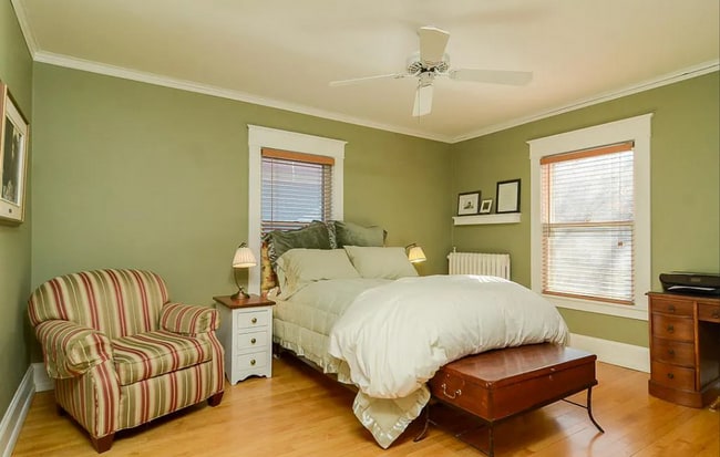 Building Photo - This Amazing 4BR/2 BA Home on Summit Hill ...