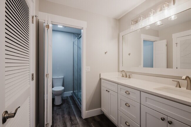 Building Photo - Secluded Four Bedroom Home on Seven Acres in Midway Farms!