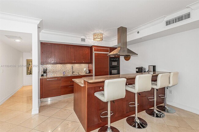 Building Photo - 1850 S Ocean Dr