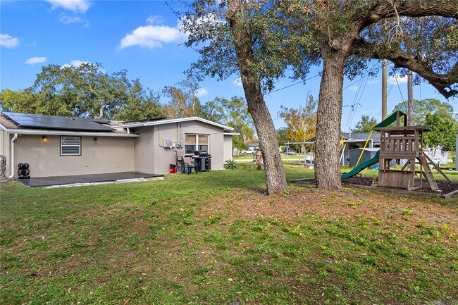 Building Photo - 1305 Fountainhead Dr