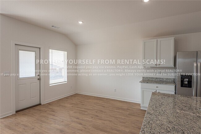 Building Photo - 3031 Laredo Ln