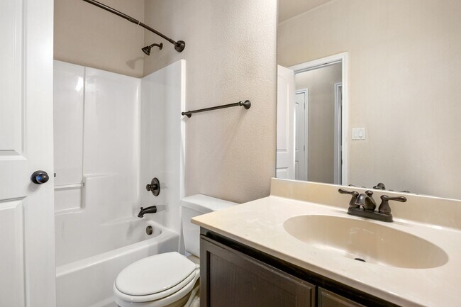Building Photo - 953 Brown Rock Dr