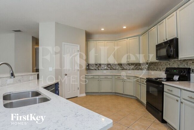 Building Photo - 10909 Wildcat Dr