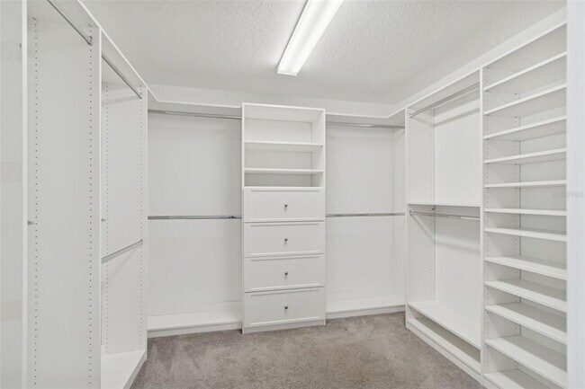 Building Photo - 4921 W Paul Ave