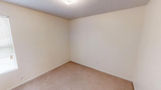 Building Photo - "Spacious 4-Bedroom Retreat with 2 Baths in Prime Killeen Location – 1,590 Sq Ft of Comfort!"