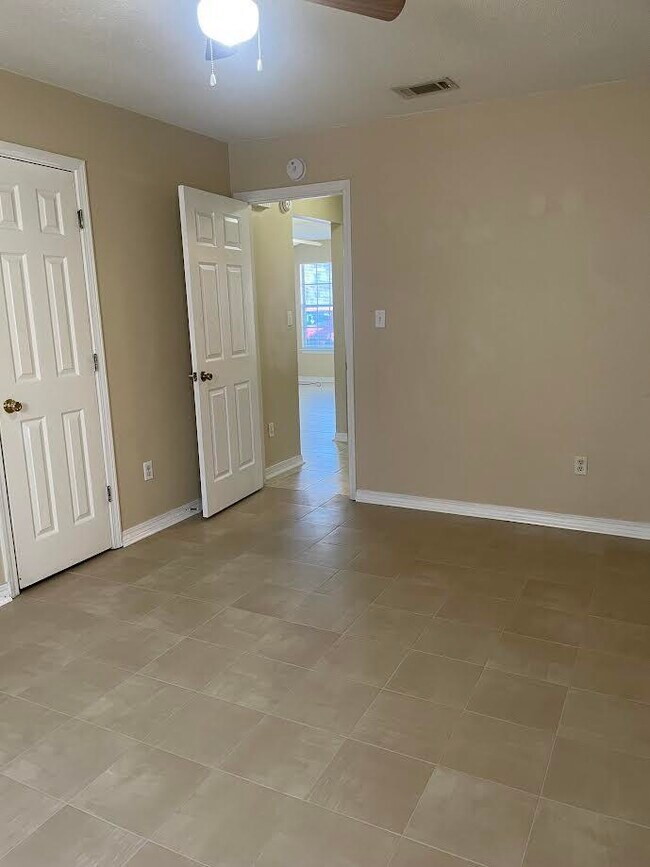 Building Photo - 6905 Sea Turtle Cir