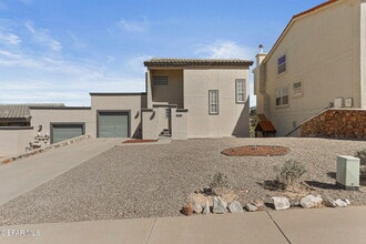 Building Photo - 6264 Escondido Dr