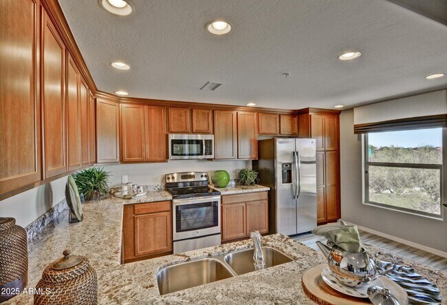 Building Photo - 33575 N Dove Lakes Dr