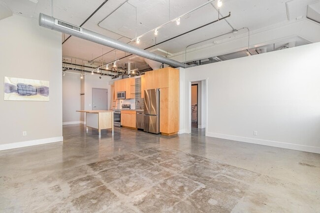 Building Photo - 730 Stinson Blvd NE