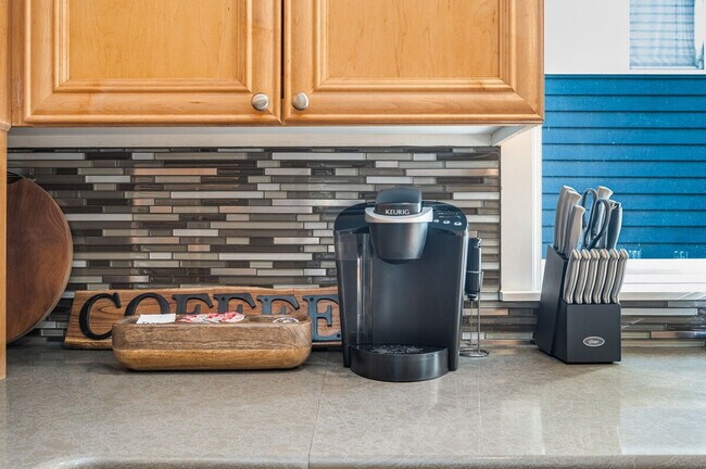 Building Photo - 4224 Francis Ave N