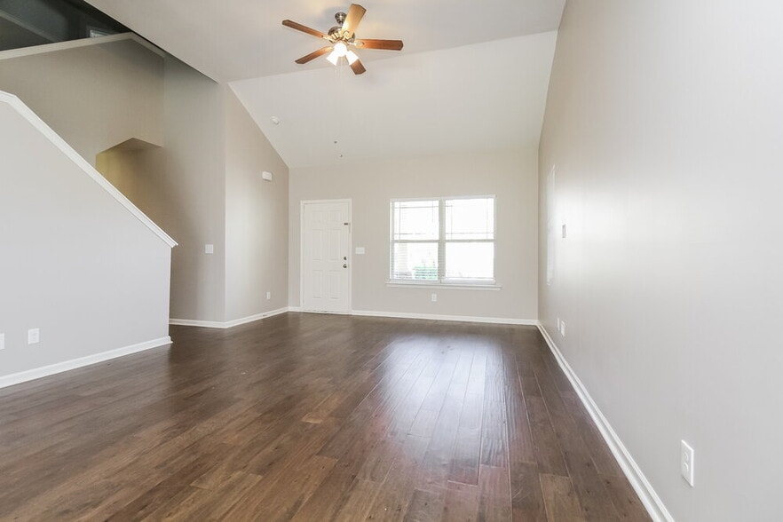 Building Photo - 1705 Porchrest Way
