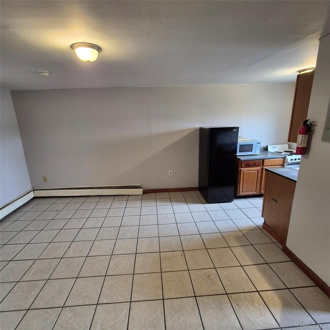 Building Photo - 2071 Ulster Ave