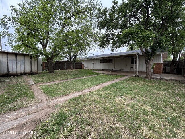 Building Photo - 2509 52nd St