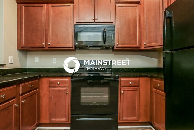 Building Photo - 4 Bedroom Pet-Friendly Home in Atlanta, GA with Main Street Renewal