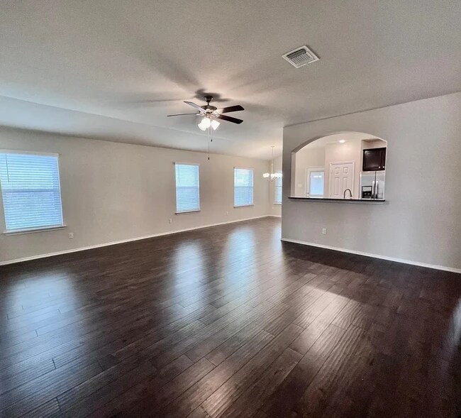 Building Photo - 6320 Dorothy Muree Dr