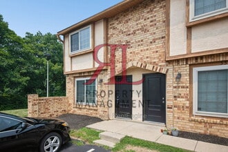 Building Photo - 5532 Kenneylane Blvd