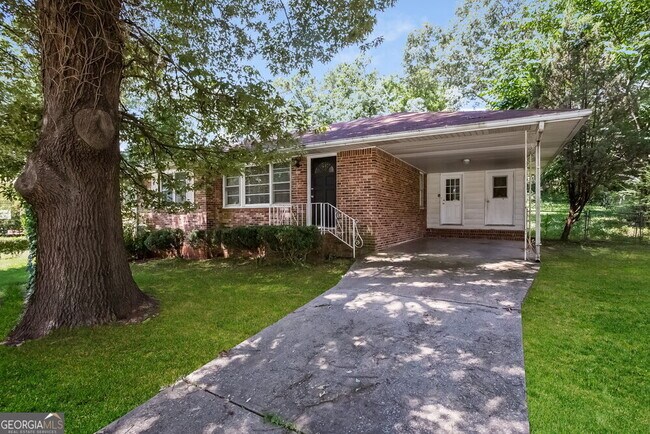 Building Photo - 1909 Argonne Dr