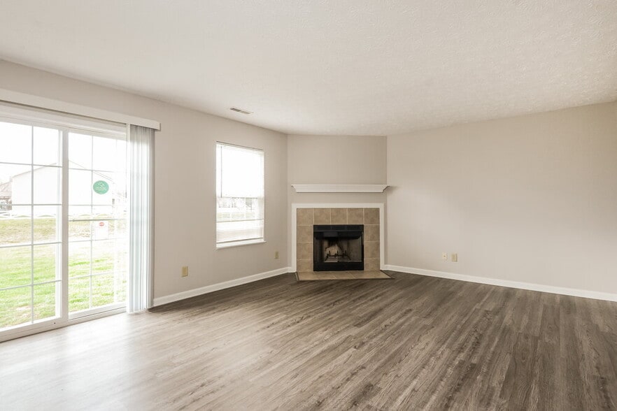 Building Photo - 8124 Painted Pony Dr