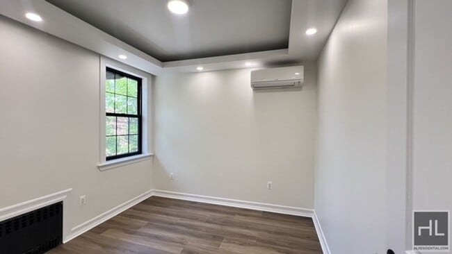 Building Photo - EAST 55th STREET