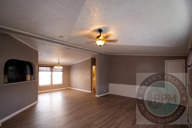 Building Photo - Discover this 4Bd/2Ba in Omaha, Ne
