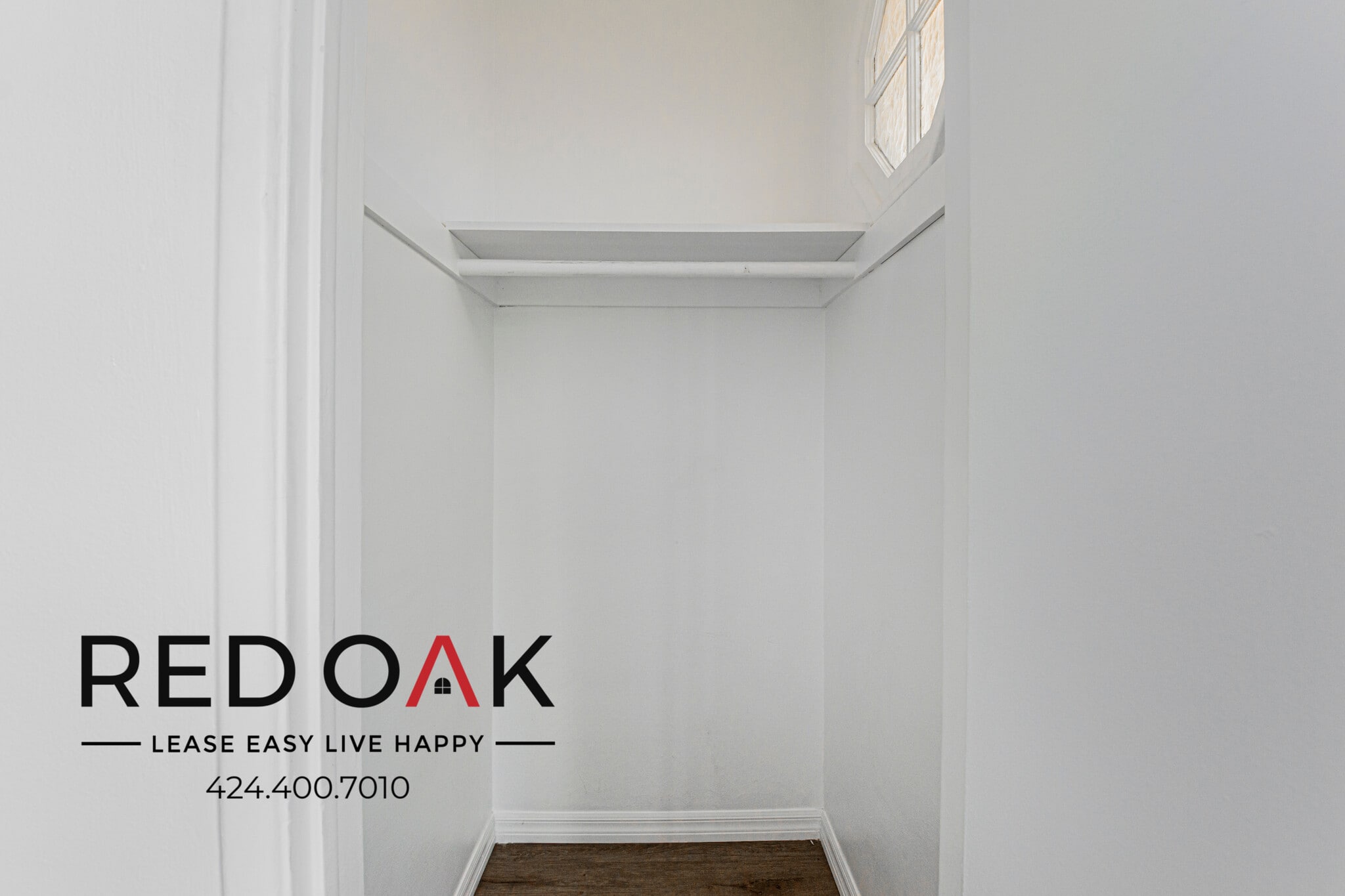 Building Photo - 820 S Gramercy Pl