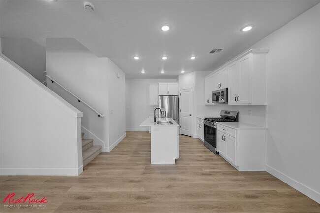 Building Photo - Brand New 3 Bedroom Townhome