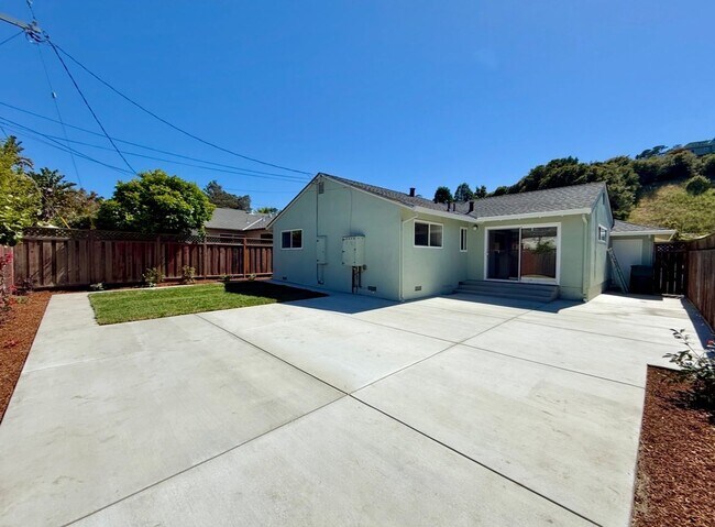 Building Photo - Newly Remodeled San Bruno Home - Easy SF/Silicon Valley Commute