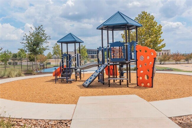 Building Photo - 204 Rollingwood Dr