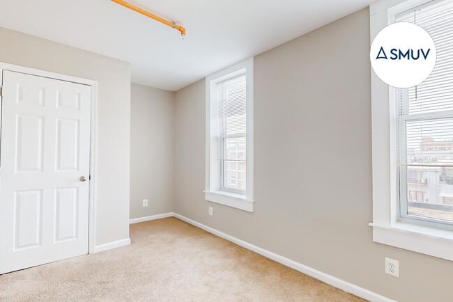 Building Photo - Cozy 1 bed in Station North!