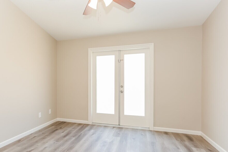 Building Photo - 3927 Blue Coral Dr
